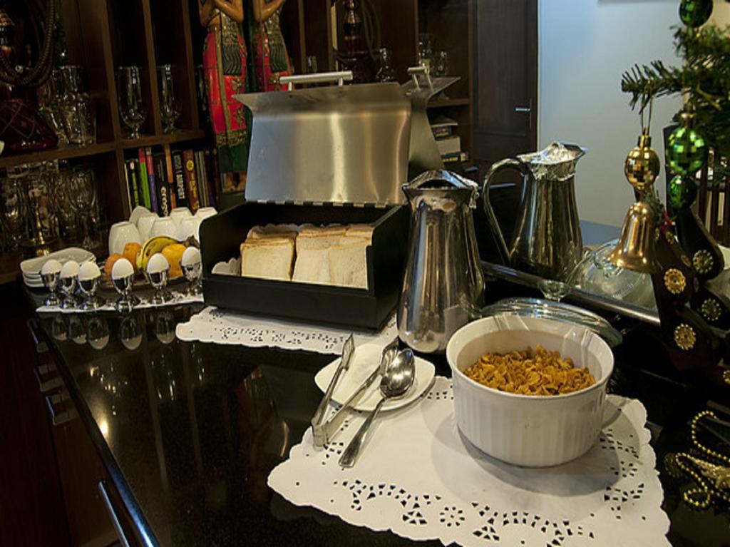 Red Maple Bed & Breakfast Neu-Delhi Exterior foto